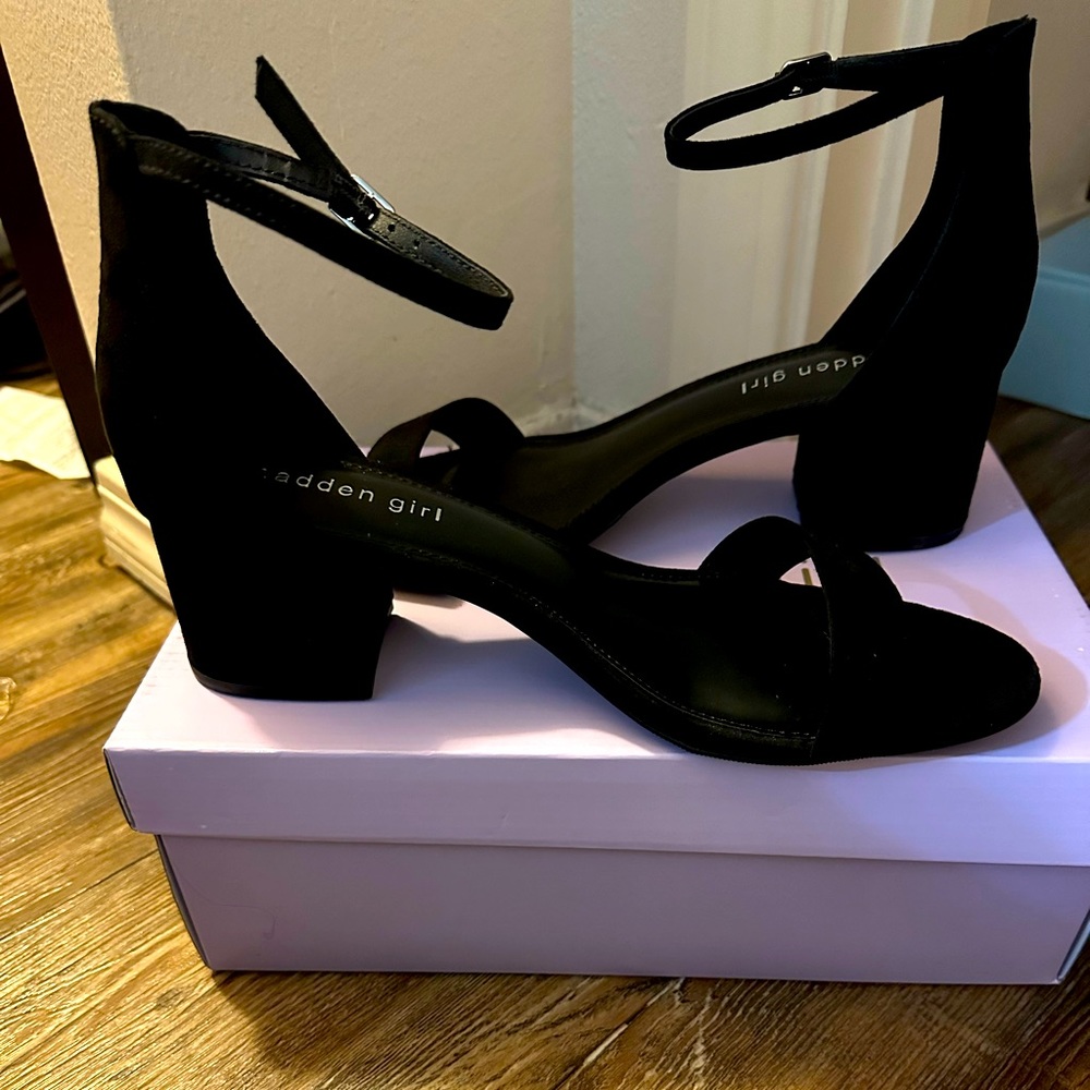 Madden Girl wedges A STEAL!!!